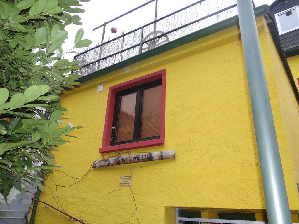 Haus Am Bachgasse - Haus Von 1777 Mit Sauna 摩泽尔河畔的泽尔 外观 照片